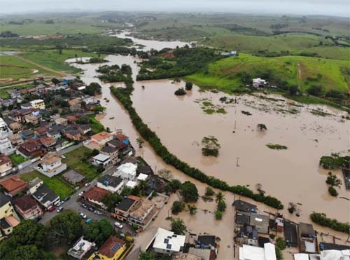 Sobe 4 o número de mortos por causa de temporal no interior do RJ