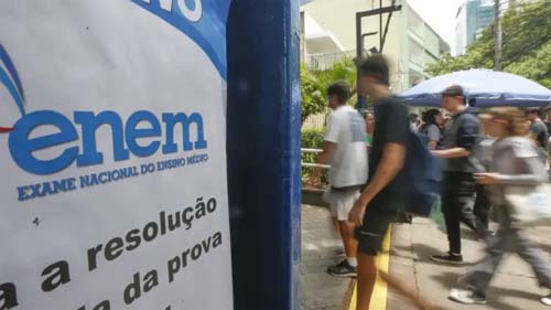 Prazo para solicitar isenção da taxa de inscrição do Enem 2025 começa nesta segunda-feira (14)