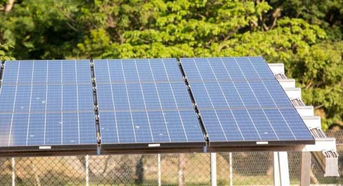 Adesão a energia solar cresce 44% impulsionada por conta de luz alta