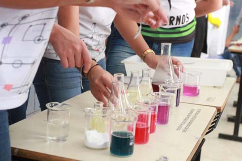 Ensino integral amplia aprendizado de estudantes com projetos e disciplinas eletivas