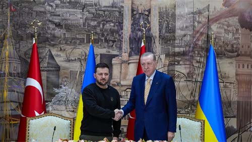 Erdogan oferece-se para mediar conversações de paz entre a Ucrânia e a Rússia