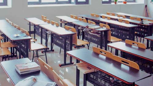 'Estou em crise permanente', relata professora do RS