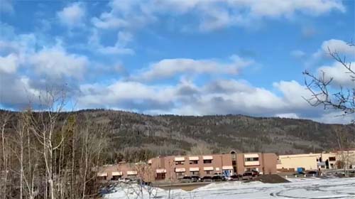 Ataque em escola no Canadá resulta em pelo menos Nove Mortes