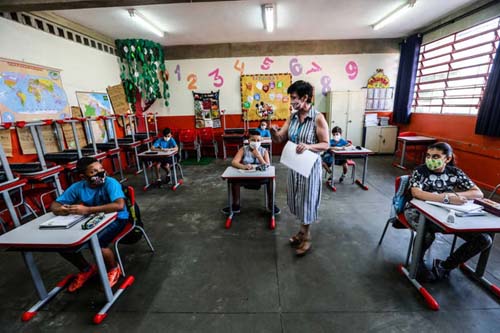 Carteira de vacinação é exigida em escolas de 37% das cidades brasileiras, mostra pesquisa
