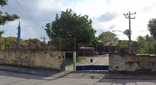 Após alta hospitalar, adolescentes feridos com faca em escola prestam depoimento no Rio