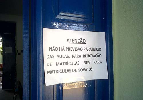 Descaso com a educação cancela ano letivo de 2012 em seis escolas de Alagoas 