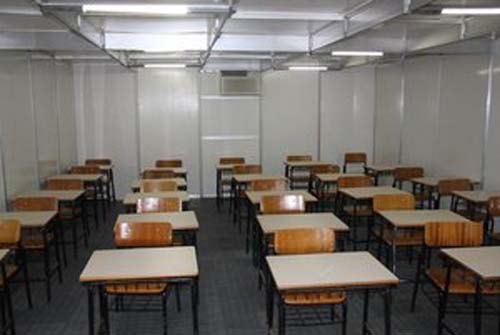 Noventa escolas estaduais ainda estão com calendário atrasado