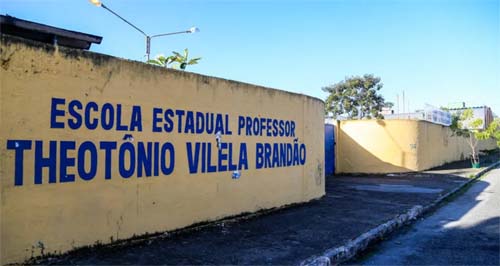 Pai de estudante participante do JEAL saca arma em partida de vôlei