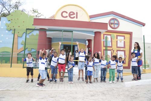 MEC apresenta programas para aprimorar qualidade das escolas no Brasil