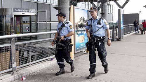 Ataque a faca deixa quatro feridos em escola da Noruega