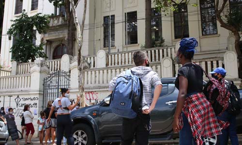 Redes públicas de ensino definem calendário e modelo de aulas em 2021