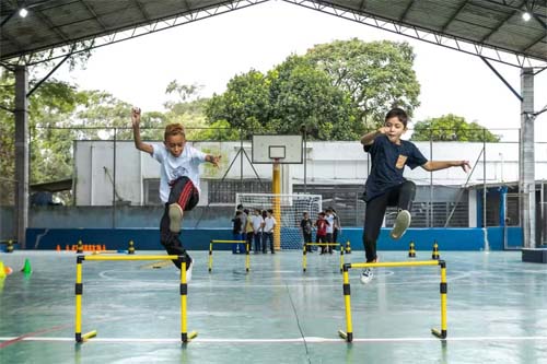Quatro colégios públicos do Brasil são finalistas do prêmio de 'Melhor Escola do Mundo'; conheça projetos