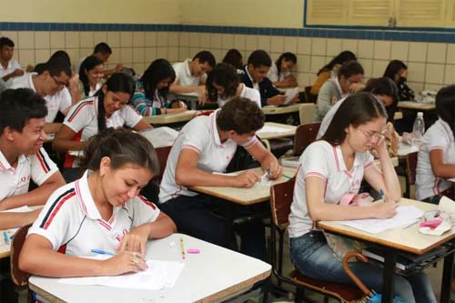 Senado aprova programa para expandir escolas em tempo integral