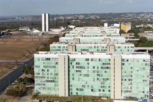 Decisão do Governo Federal sobre o Ponto Facultativo após o Feriado do Dia da Consciência Negra