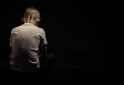 Acupunturista é indiciado por adotar, acorrentar e estuprar 2 crianças