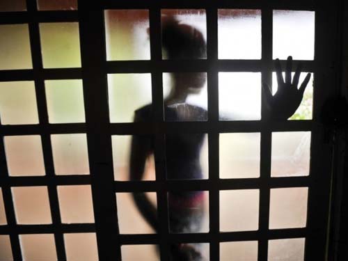 Menina de 13 anos denuncia estupro coletivo após sequestro relâmpago no Vergel