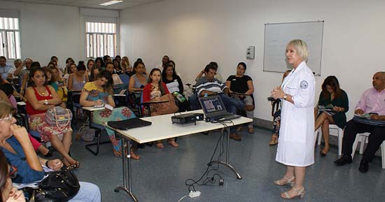 Especialistas da USP esclarecem dúvidas sobre saúde mental em evento