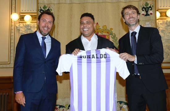 Ex-atacante Ronaldo compra o Real Valladolid