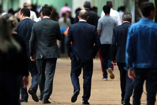 Salário médio pago por estatais para funcionários chega a R$ 34,1 mil