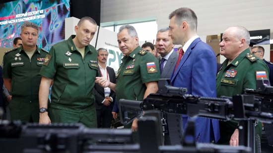 Rússia faz maiores exercícios militares no país em 40 anos nesta terça