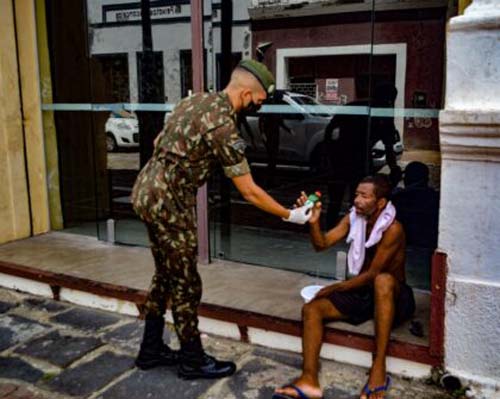 Batalhão do Exército arrecada e distribui mais de 2 toneladas de alimentos em comunidades no Sertão de AL