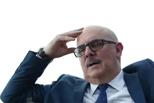 Ex-ministro Milton Ribeiro é solto e deixa PF após habeas corpus