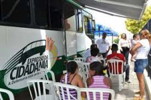 Expresso da Cidadania atende moradores de cidades do interior de AL