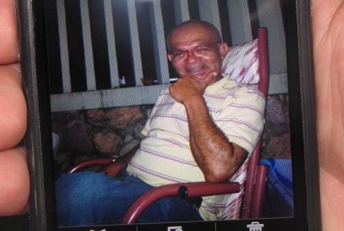 Professor de História é morto, em casa, com facada no pescoço