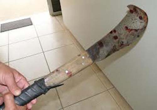 Menor de 16 anos esfaqueia mãe e padrasto em Arapiraca