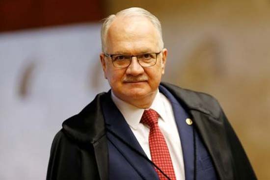 Fachin sugere que STF julgue liberdade de Lula antes do registro da candidatura