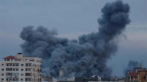 Novo horror em Gaza: ataque aéreo israelense a abrigo escolar mata 30, segundo a ONU