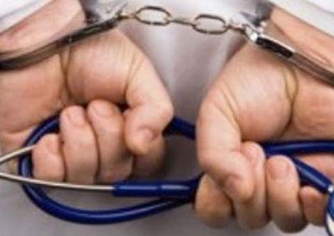 Falso médico é detido por exercício ilegal da medicina em PE e AL