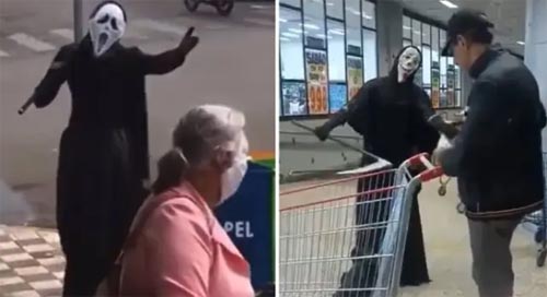 Pessoas fantasiadas de 'Morte' incentivam idosos a sair da rua em vídeo