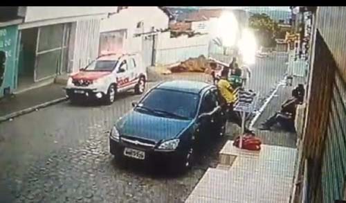 Militares salva vida de secretário municipal de choque anafilático, em Feira Granede