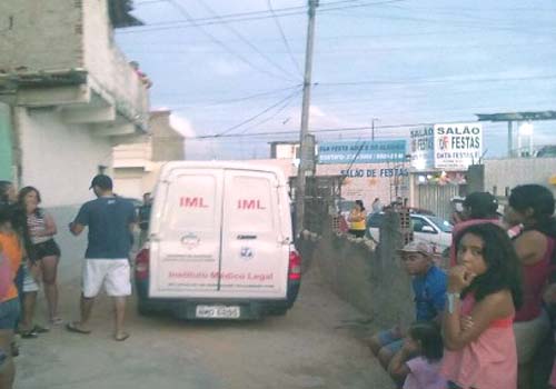 Confusão no Clube Municipal de Feira Grande, AL, acaba em morte