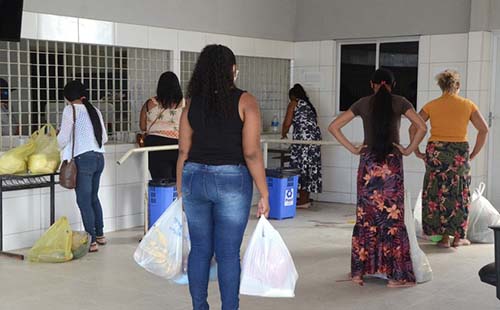Seris divulga cronograma para volta de entrega de feiras no sistema prisional