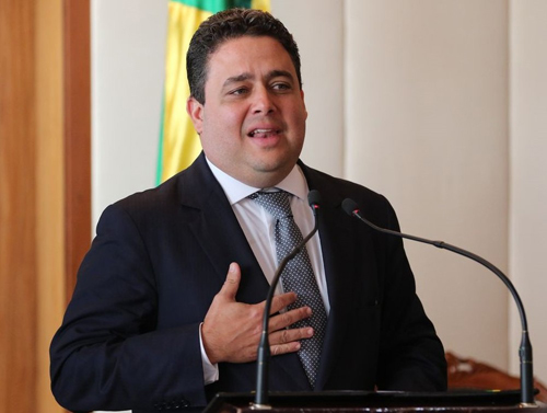 Petrobras cancela contrato com escritório do presidente da OAB