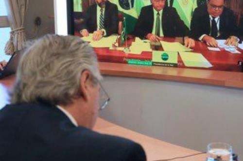 Fernández pede a Bolsonaro fim de “diferenças do passado” para fortalecer o Mercosul