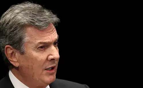 Ministro Moraes solicita esclarecimentos sobre a remoção da tornozeleira de Collor