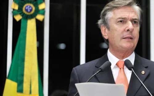 Nem PL nem PROS - Collor se filia ao PTB