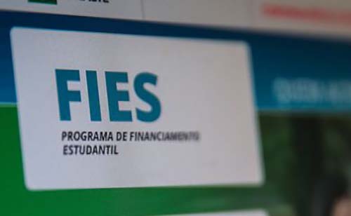 MEC prorroga prazo para renovação de contratos do Fies