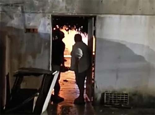 Jovem de 21 anos é detida por suspeita de homicídio de mãe e revela motivações religiosas perturbadoras