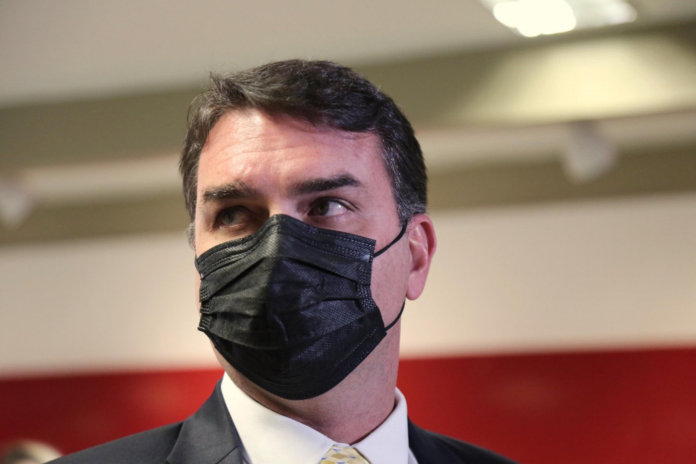 ‘Listei cerca de 20 crimes que foram cometidos por Renan Calheiros na CPI’, diz Flávio Bolsonaro