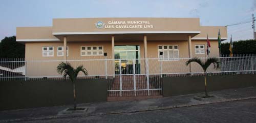 Vereadores por Flexeiras solicitam lista de servidores contratados e contratos de locação à Prefeitura