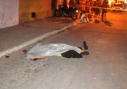 Funcionário de supermercado é morto na saída do trabalho