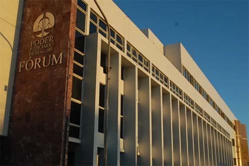 Feminicídio: acusado de matar a esposa vai a júri nesta terça (6), em Maceió