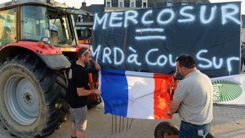Na França, acordo entre UE e Mercosul enfrenta oposição e protestos de agricultores, ambientalistas e até ministros