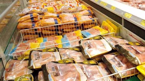 Brasil pede explicações à China sobre frango supostamente contaminado