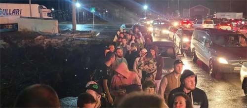 Milhares fogem da Rússia: 