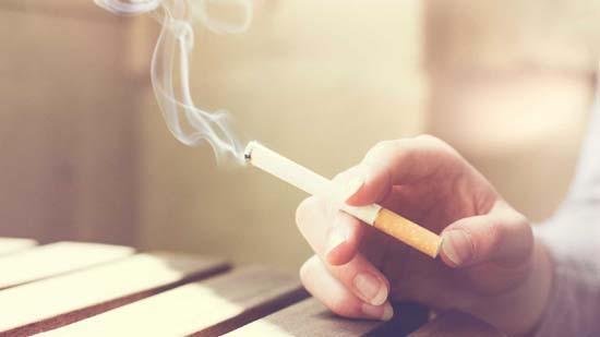 Fumo: o mal começa pela boca